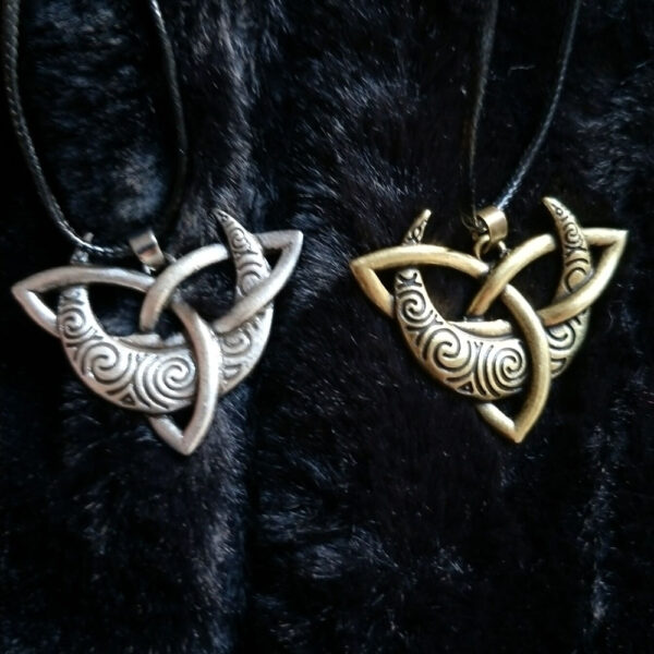 Fashion Personality Moon Trinity Necklace - Image 3