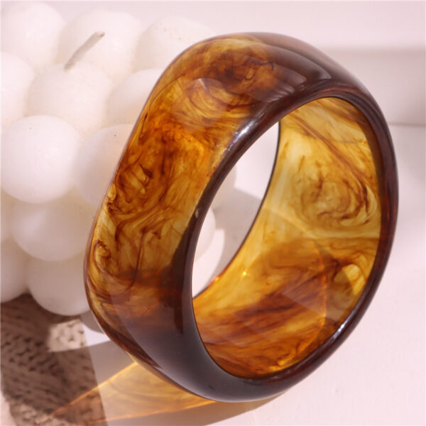 Resin Oval Wide Geometric Blooming Bracelet - Image 10